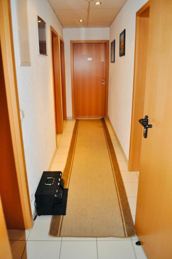 Hotel Discovery Щутгарт Екстериор снимка